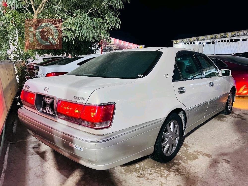 تويوتا كراون